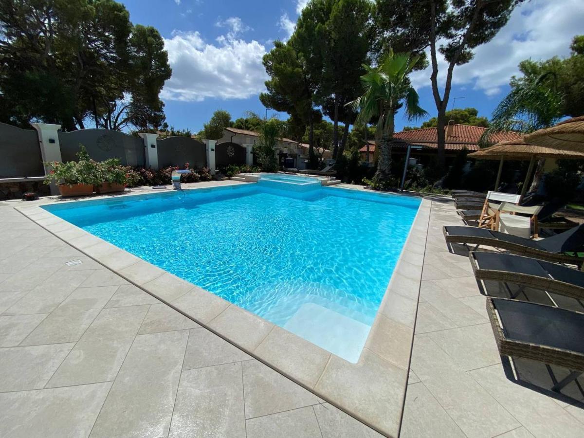 Villa Aquamarina Pintadera Blu Porto Pino Eksteriør bilde