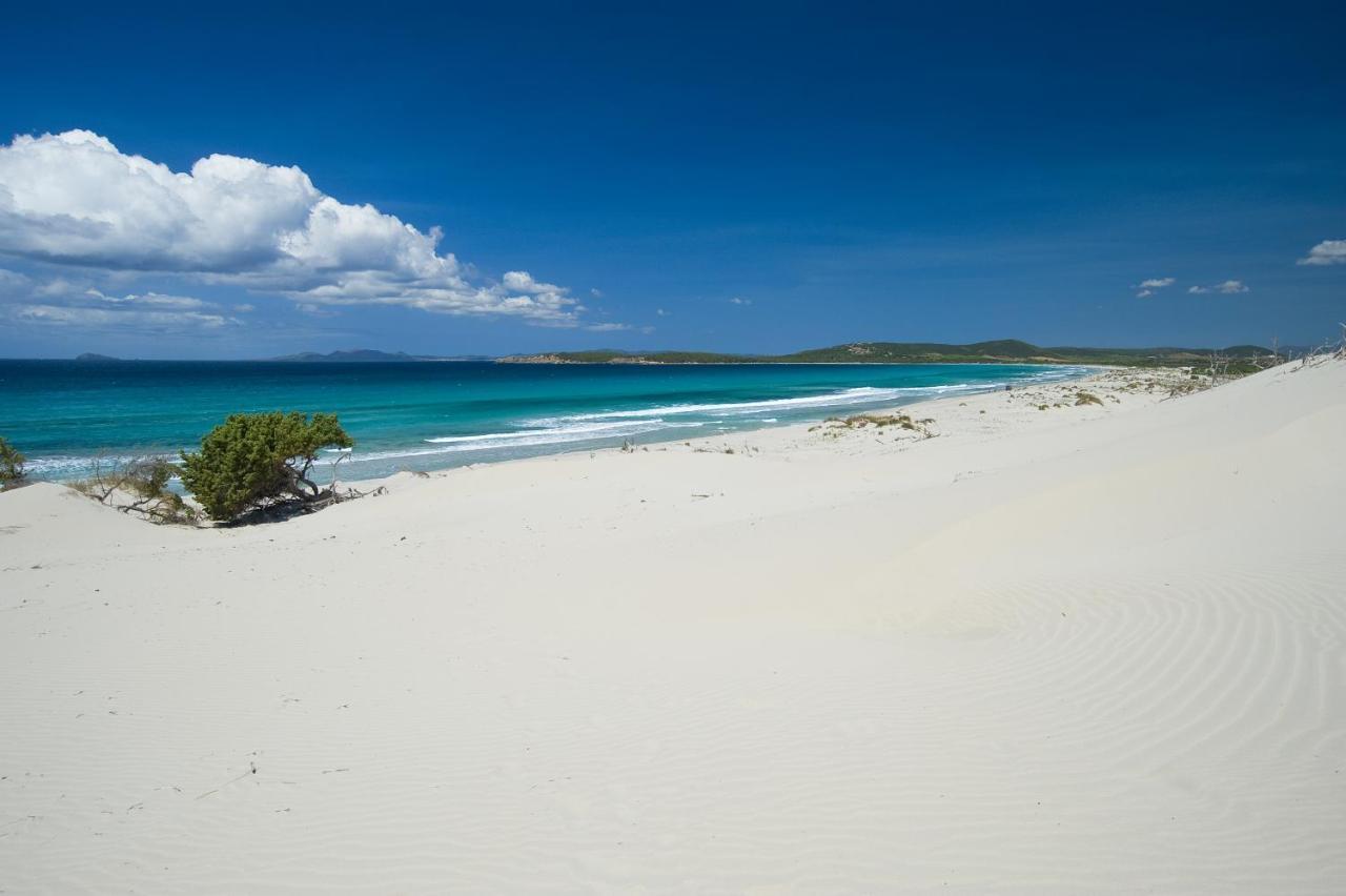 Villa Aquamarina Pintadera Blu Porto Pino Eksteriør bilde