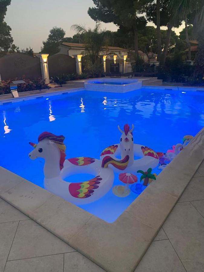 Villa Aquamarina Pintadera Blu Porto Pino Eksteriør bilde