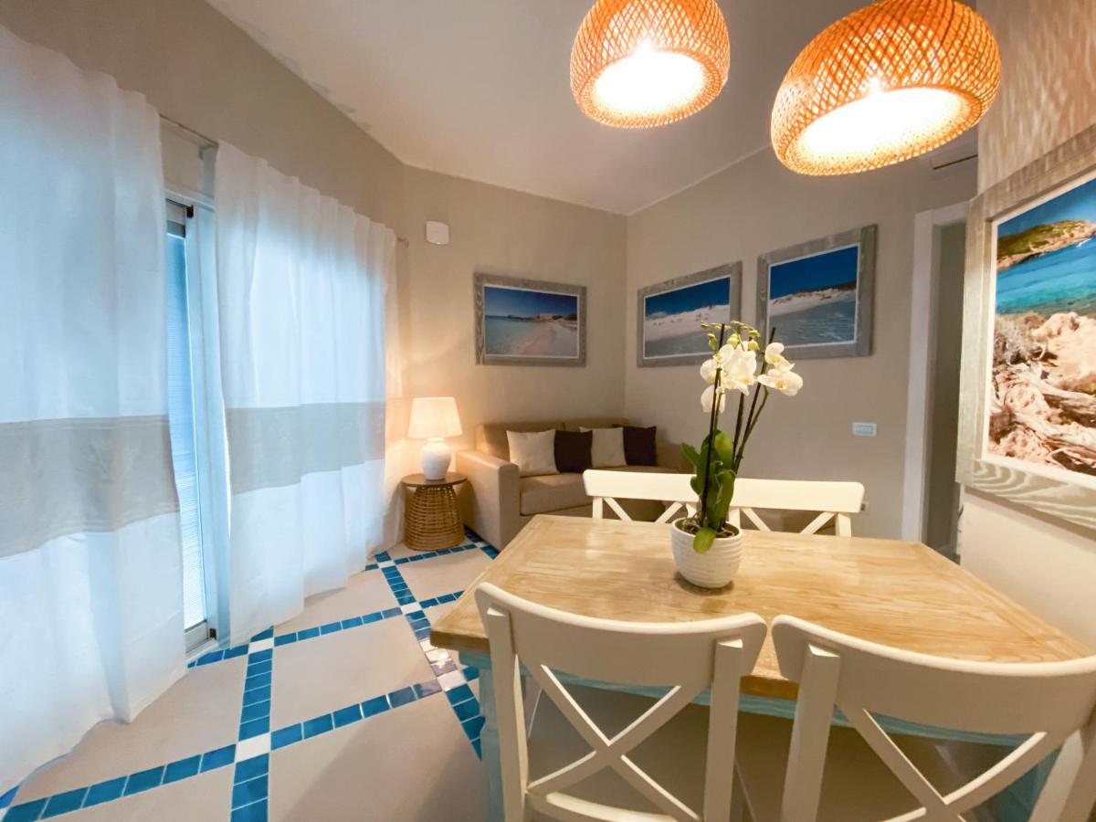 Villa Aquamarina Pintadera Blu Porto Pino Eksteriør bilde